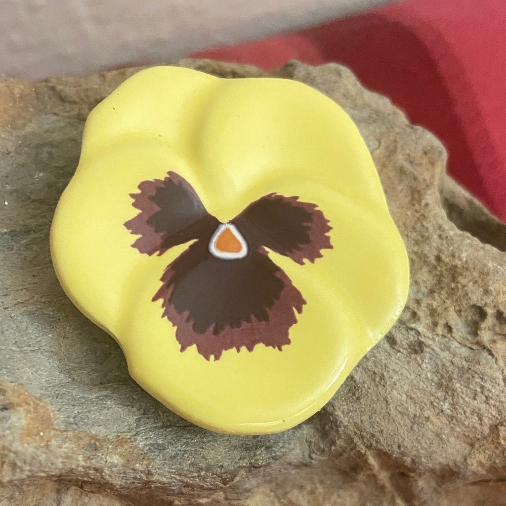 Vintage AVON Porcelain Pansy Broach